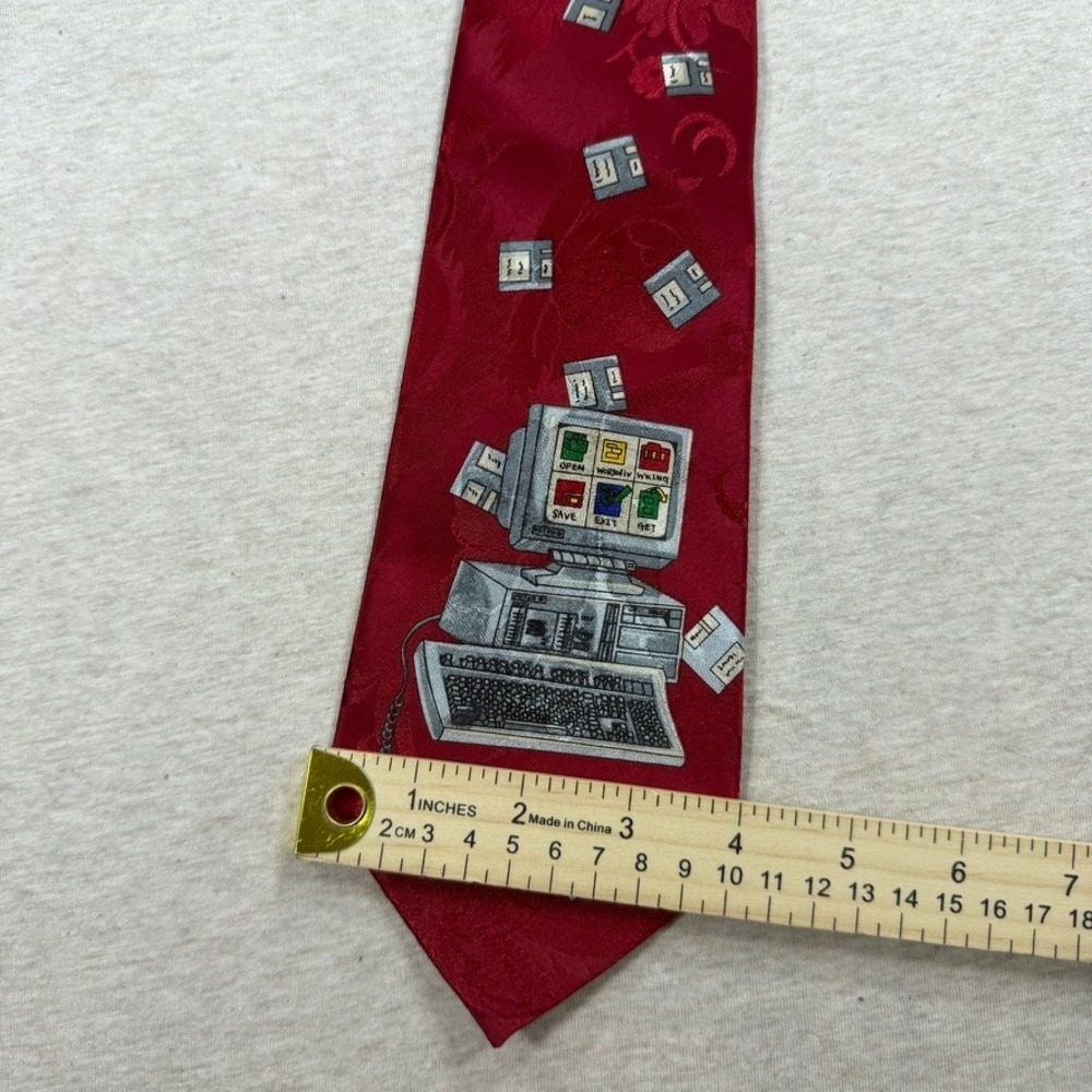 Professional Collection Computer Tie Mens OS Red Excellent Retro Floppy Disk IT - Picture 2 of 4